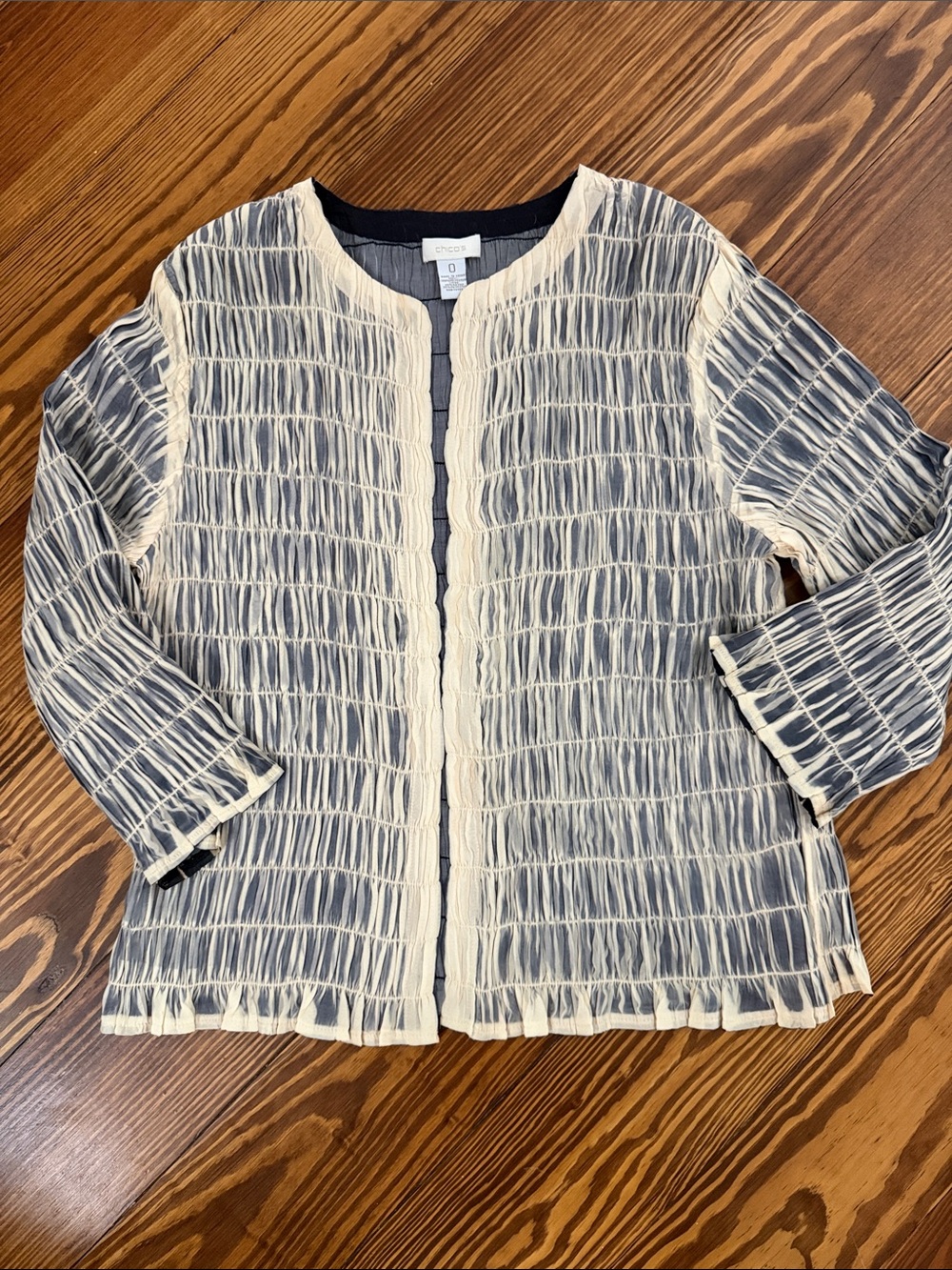 Chicos Navy and Cream Textured Open-Front Tunic Jacket